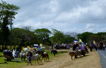 Easter Pilgrims to Popoyuapa - near Rivas